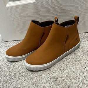 Timberland size 9 Skyla Bay Pull On Boot